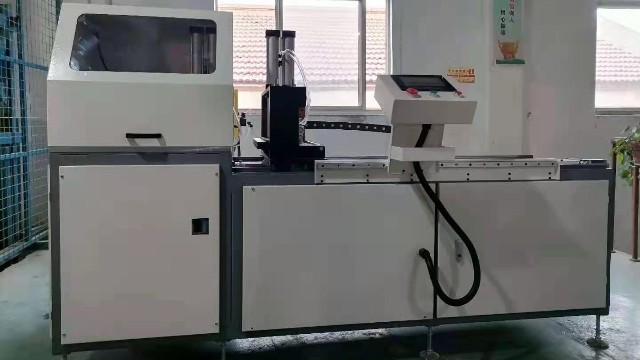 科鼎數(shù)控工業(yè)鋁型材自動鋸的優(yōu)點有哪些？